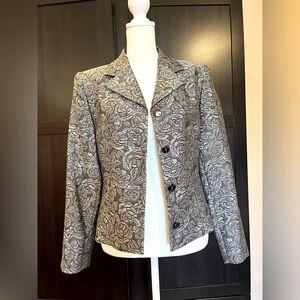 Vintage silver blazer with floral pattern. Fitted, button up, lapel neck. Sz 8